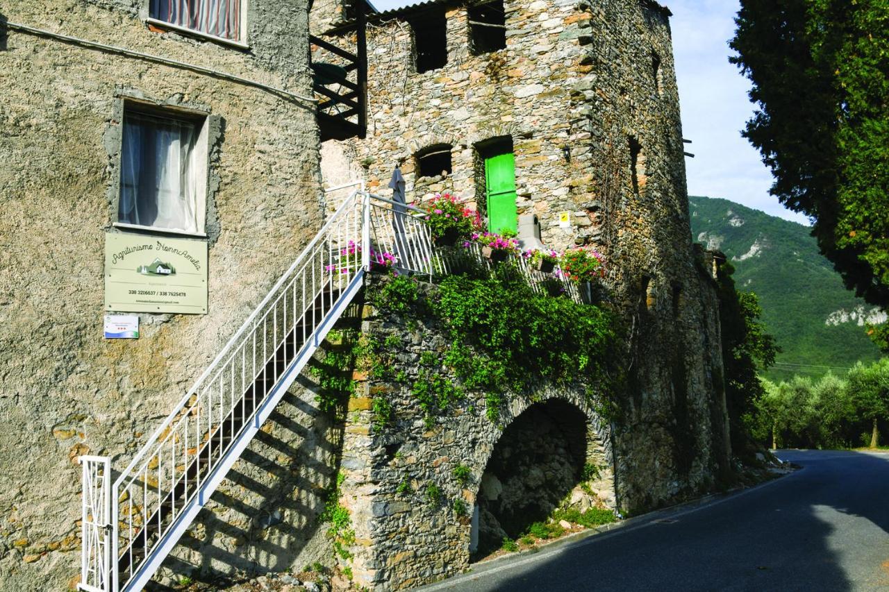 Agriturismo Nonnamelia Nasino Exterior photo