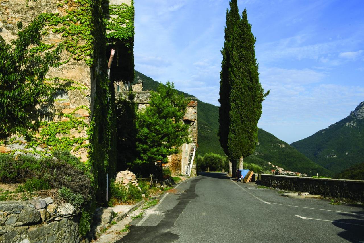 Agriturismo Nonnamelia Nasino Exterior photo