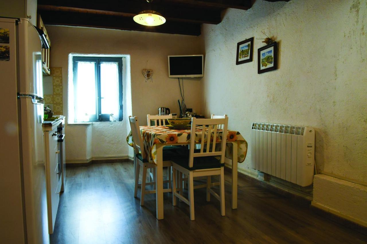 Agriturismo Nonnamelia Nasino Exterior photo