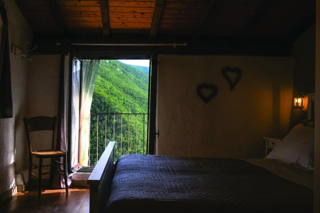 Agriturismo Nonnamelia Nasino Exterior photo