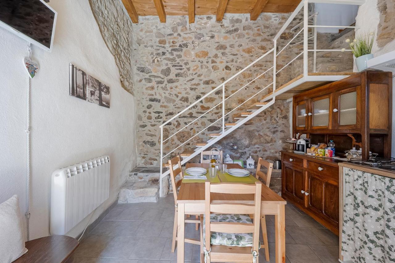 Agriturismo Nonnamelia Nasino Exterior photo